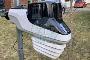 Acurite weather station close up