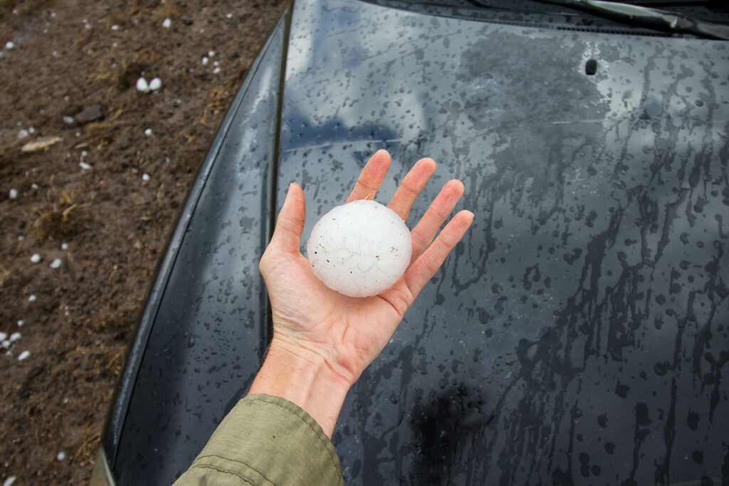 tormenta fuerte granizo grande