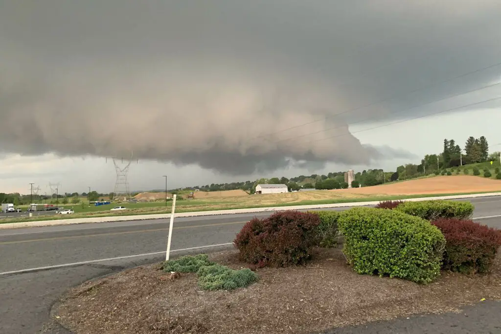 Avviso di tornado - Shelf Cloud a Lititz, PA 2019