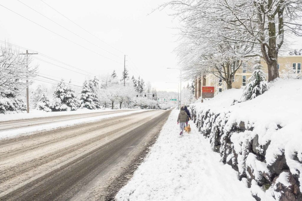 nach einem Schneesturm im Bundesstaat Washington