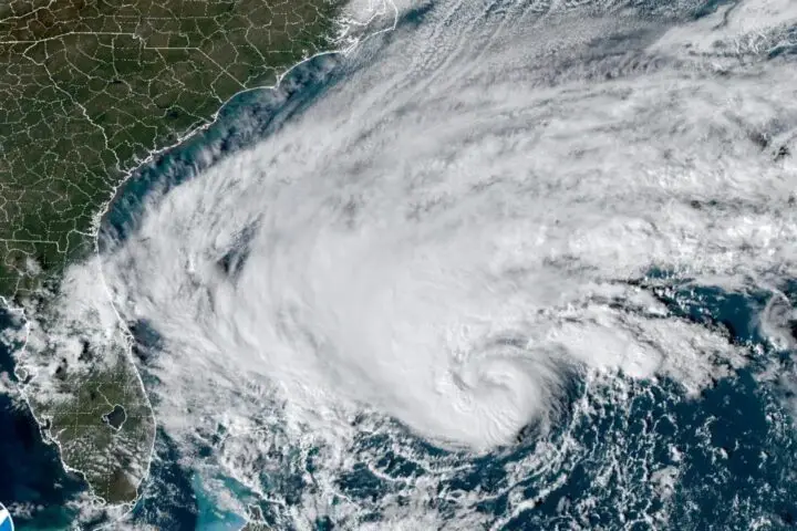 tropische storm - satelliet van tropische storm nicole